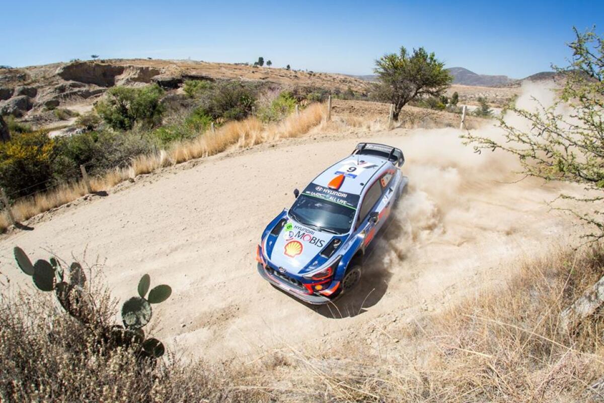 WRC Messico: Loeb mette pressione al leader Sordo! - 