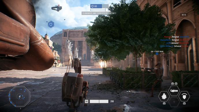 I droidi B1 alle prese con il multiplayer sulla mappa Theed.