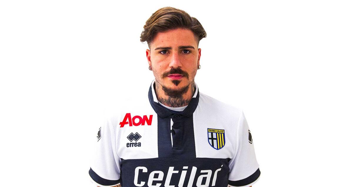 Lo sfottò di Vacca alla domanda del tifoso barese: "Vieni a Bari?" - Antonio Vacca, crediti: Parma Calcio 1913