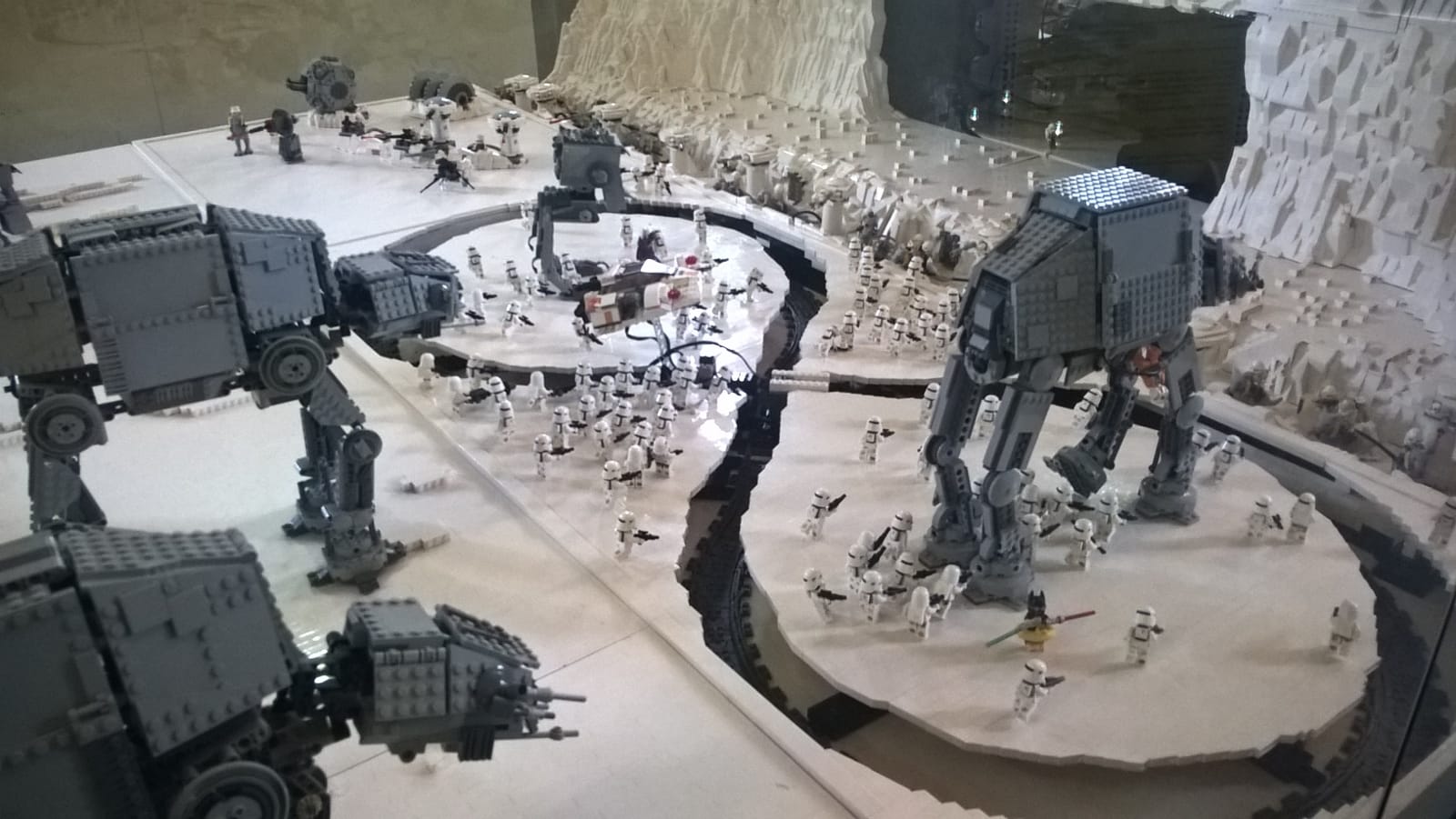 Notevolissima anche questa riproduzione della Battaglia di Hoth