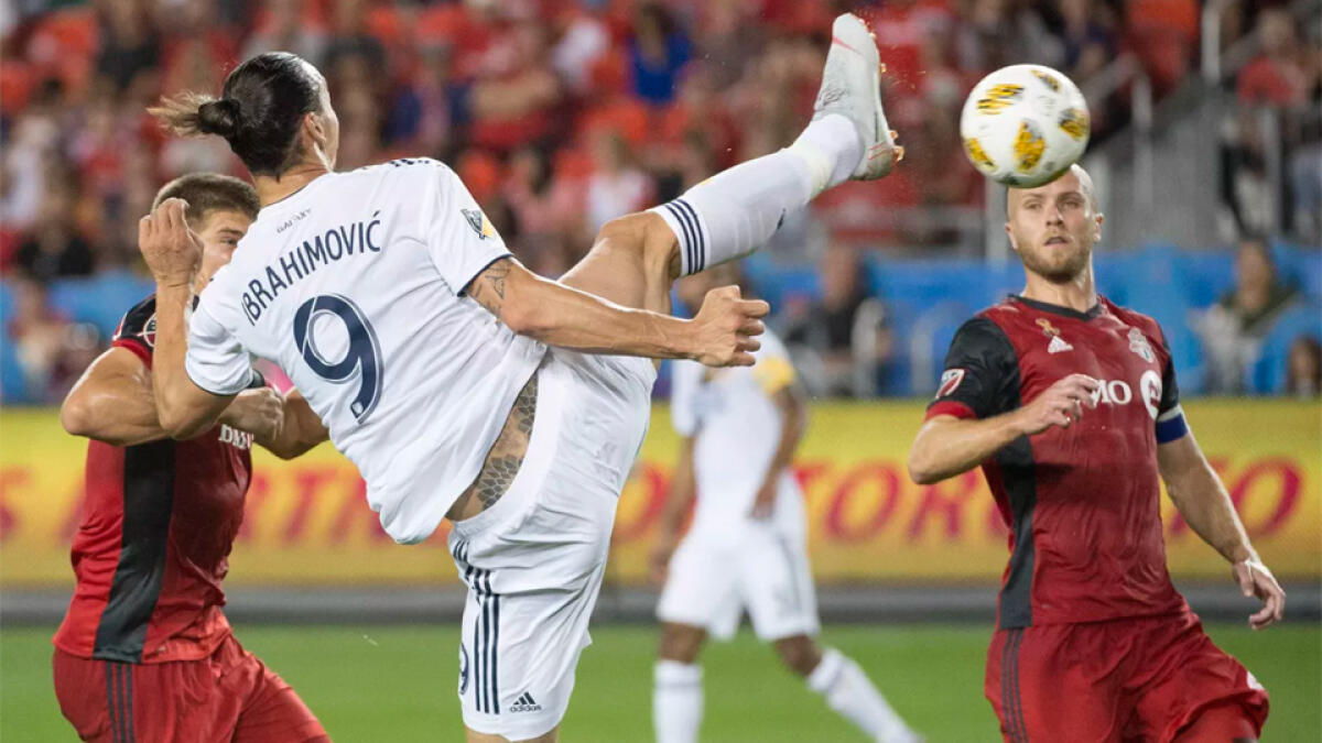 Fenomenale Zlatan Ibrahimovic: il 500 goal segnato con torsione di 360 gradi - Zlatan