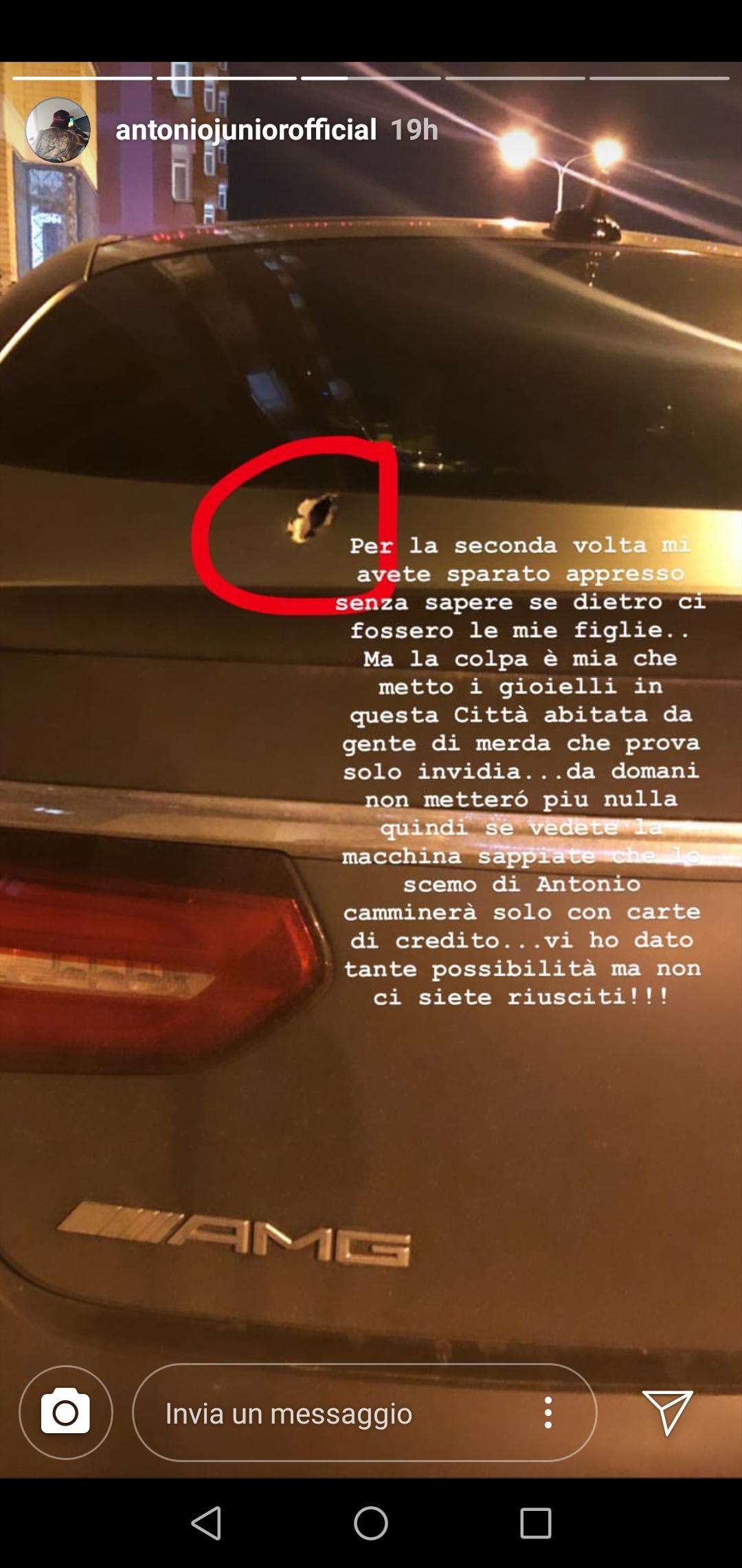 Napoli, spari contro l'auto di Antonio Vacca
