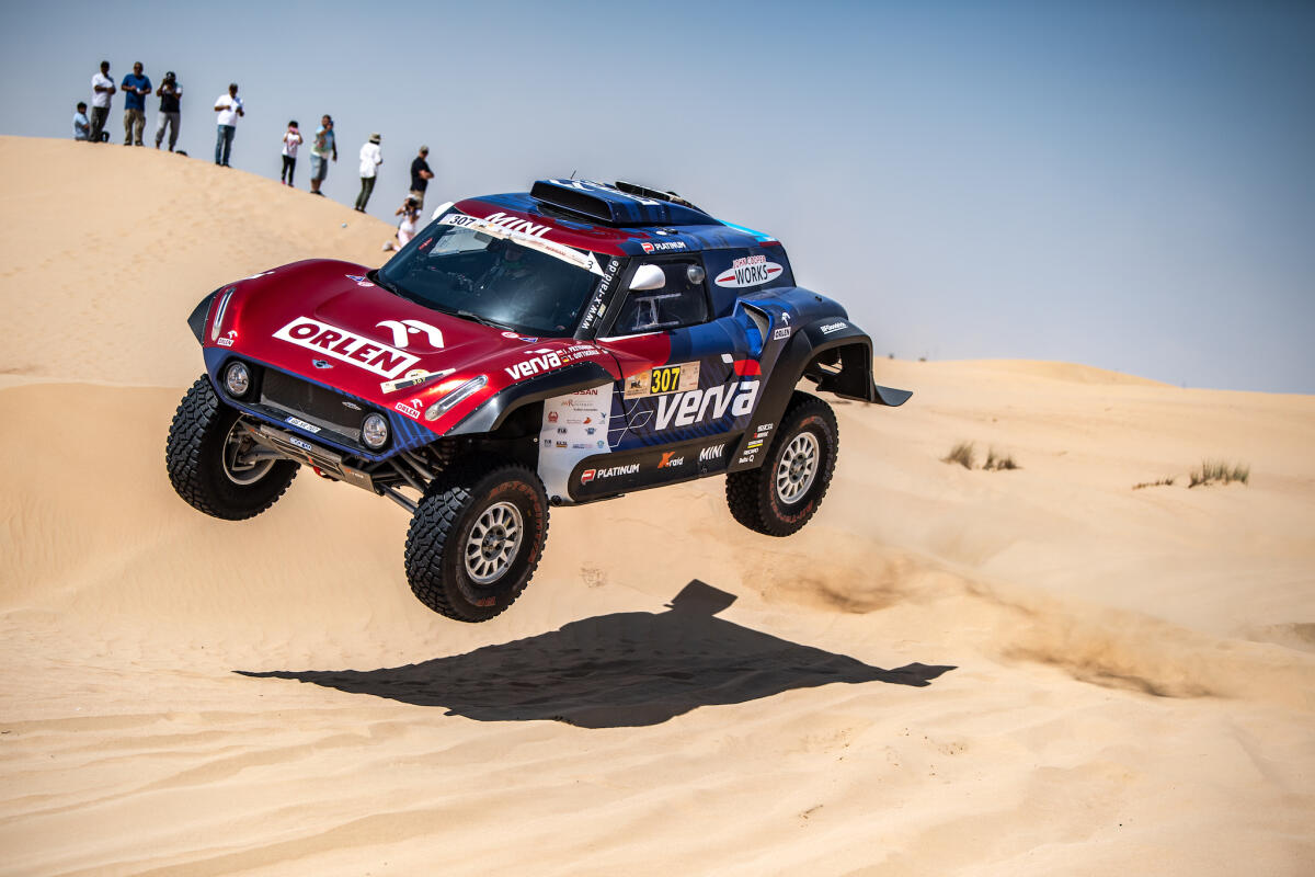 Przygonski vince al debutto sul buggy Mini a Dubai - 