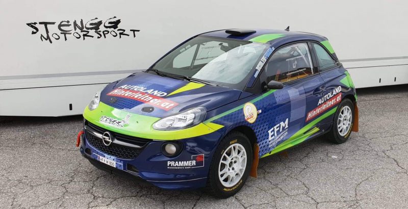 Simon Wagner al via sulla Opel Adam della Stengg Motorsport