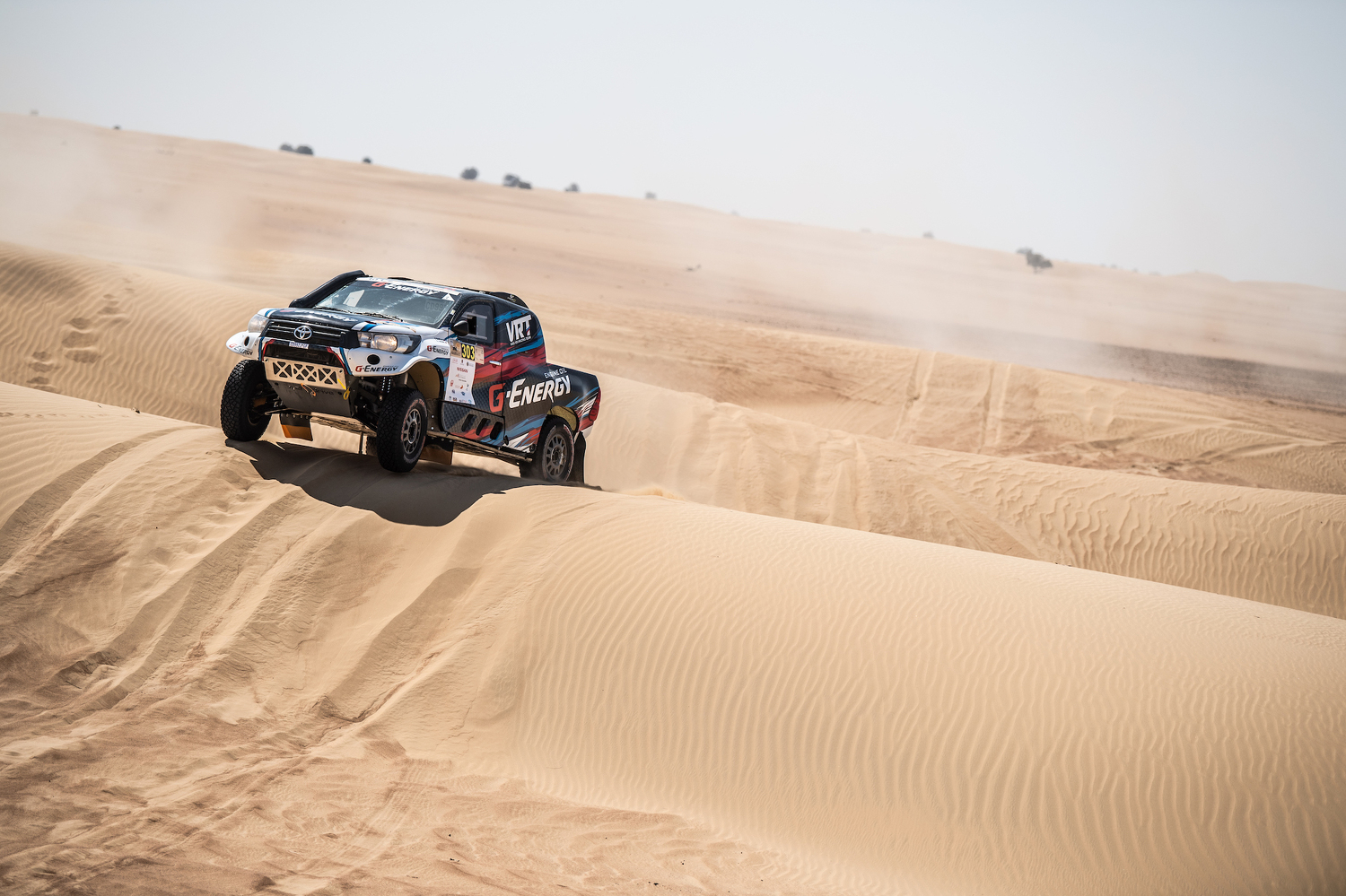 Vasilyev in azione sulle dune del Dubai Baja