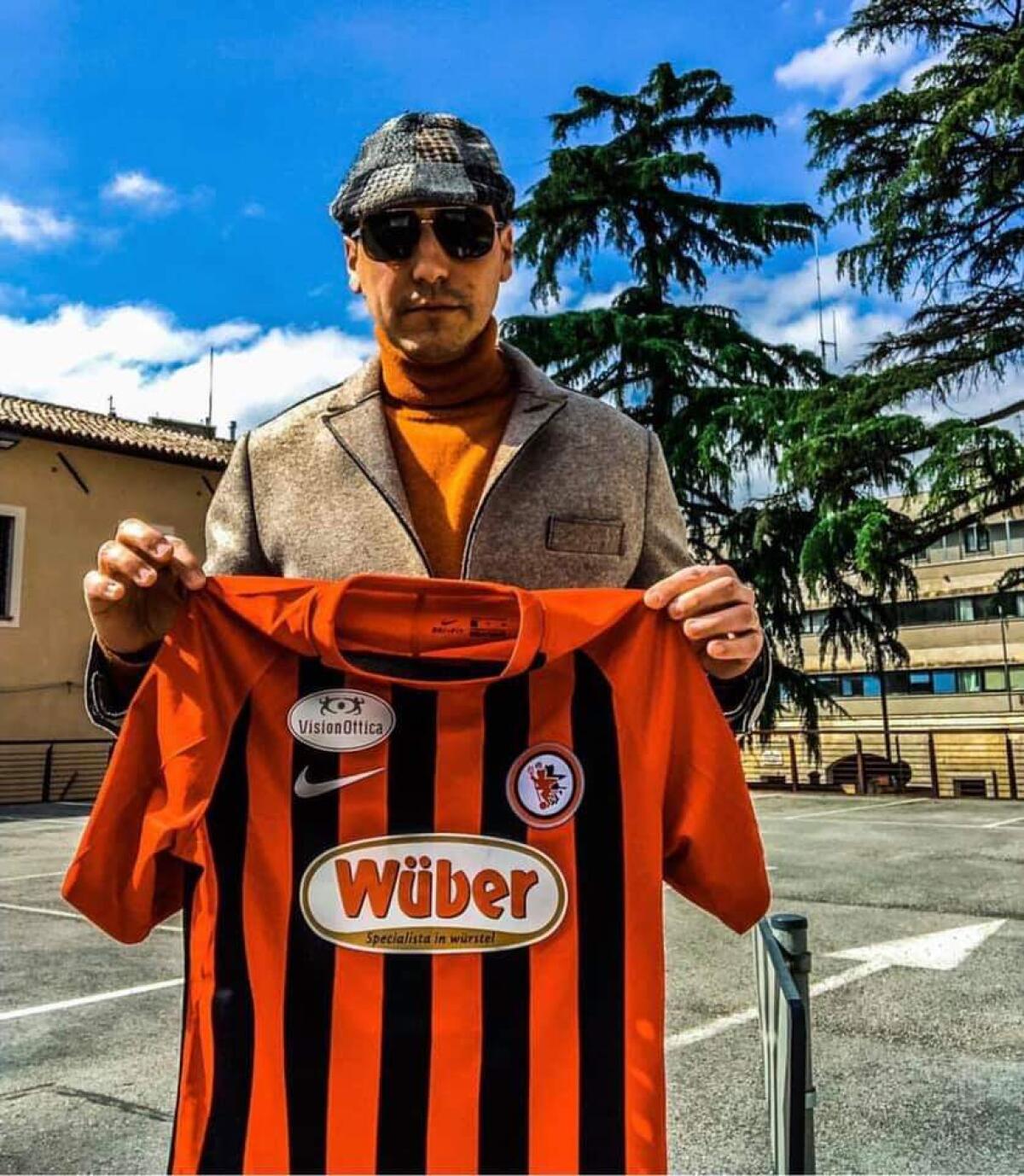 Sportività online, barlettano fa il tifo per il Foggia: "Spero si salvi" - Raffaele Garinella con la maglia del Foggia