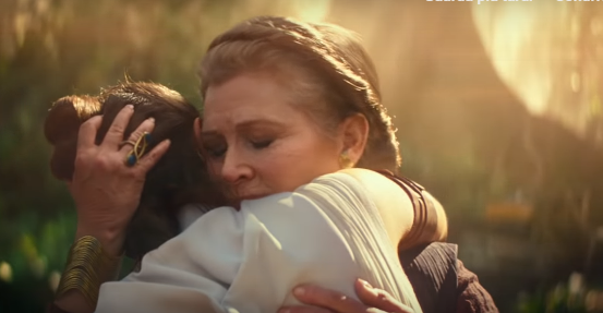 Il commovente abbraccio tra Leia e Rey nel trailer di Episodio IXFonte: The Mary Sue