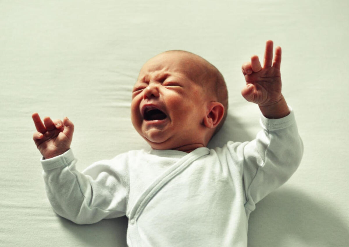 Coliche Neonato: come riconoscerle e cosa fare - 