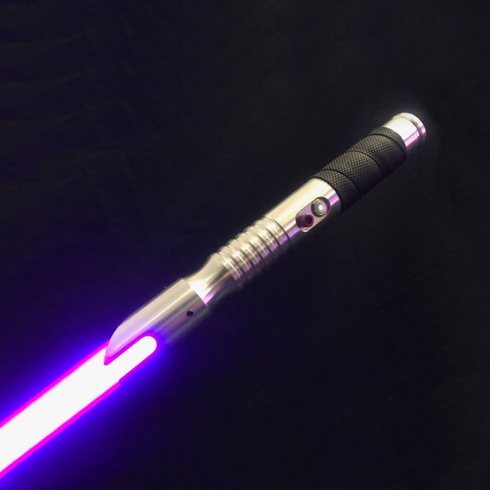 La spada laser modello Crono 1 pulsante 1 colore.Da: SpadedellaForza