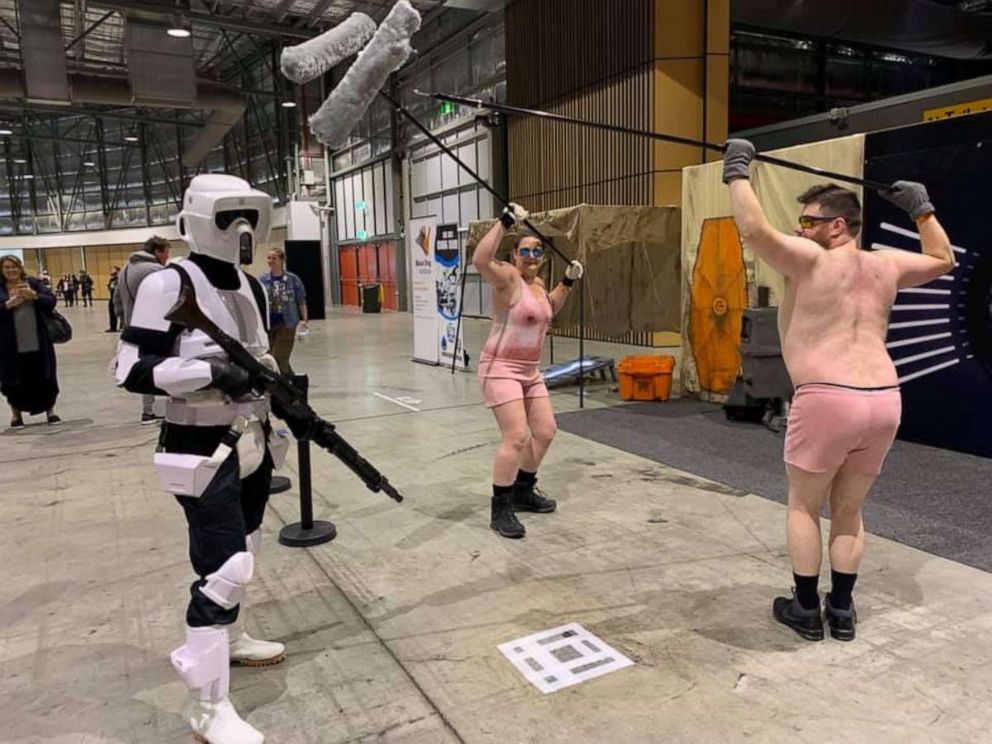 Non potevano mancare i cosplay.Da: abc news