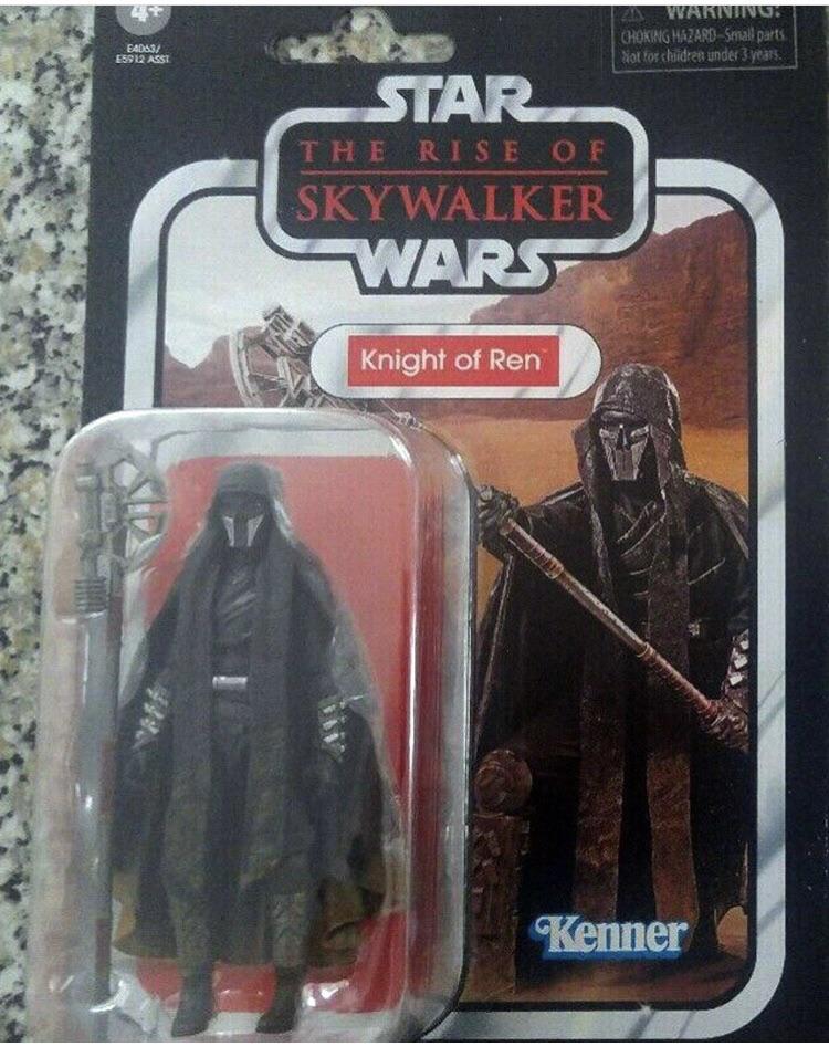 Foto raffigurante l'action figure di uno dei Cavalieri di Ren.