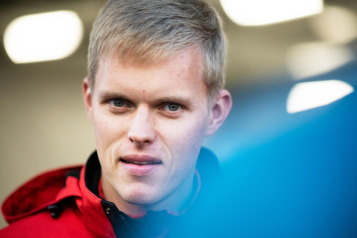 WRC: Tanak comanda in Galles, brivido Ogier - 