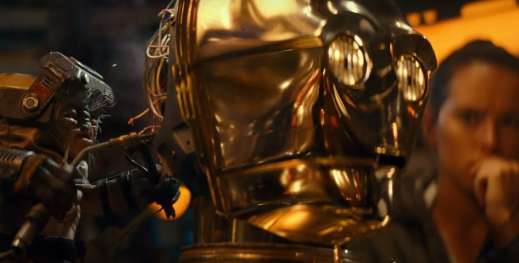 L'alieno Babu Frik riprogramma C-3PO