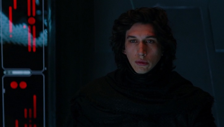 La scena in cui Kylo Ren si toglie la maschera in Episodio VII.Da: talk SW