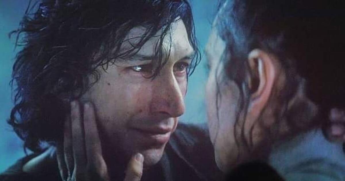 The Rise of Skywalker: svelate le ultime parole di Ben a Rey - Ben e Rey nel finale di Episodio IX.
Da: Pinterest