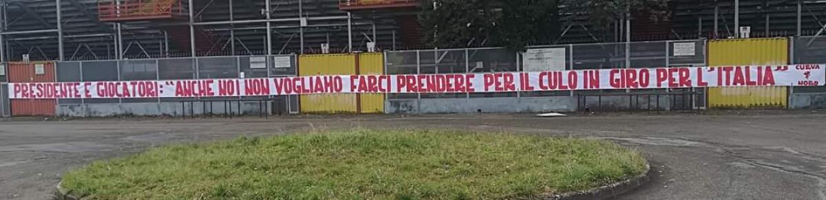 Serie B, i tifosi del Perugia contestano la società - 