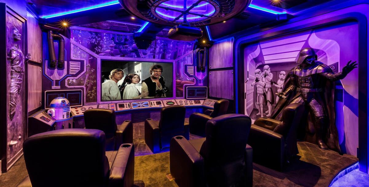 Emergenza Coronavirus: 6 modi a tema Star Wars per passare il tempo a casa - Un home theatre a tema Star Wars.
Da: Reddit