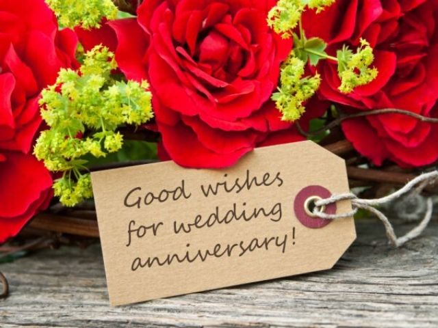 Good wishes for wedding anniversary! (Auguri per l'anniversario di matrimonio)