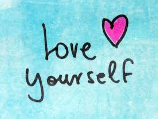 Love yourself.(Ama te stesso).