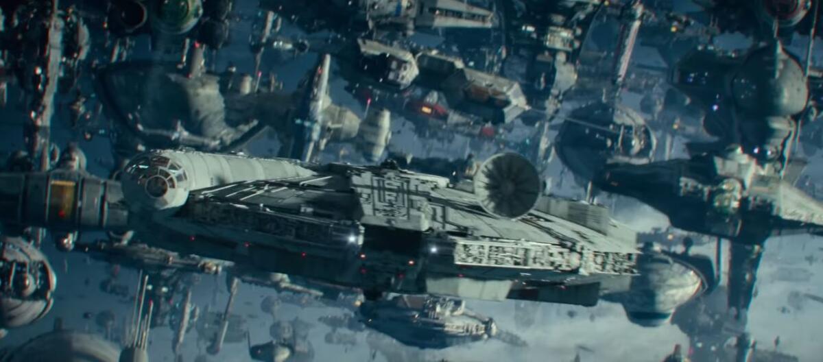 Episodio IX, un fan inserisce le voci dei piloti giunti in aiuto alla Resistenza: il risultato è epico - Le navi della Resistenza, tra le quali si può scorgere la Ghost (sulla destra)
