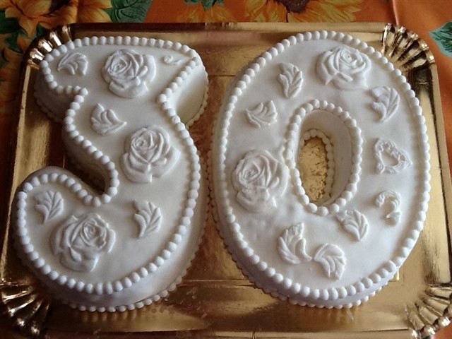 Frasi, immagini e video per 30° compleanno: 104 dediche speciali per coloro che soffiano su 30 candeline