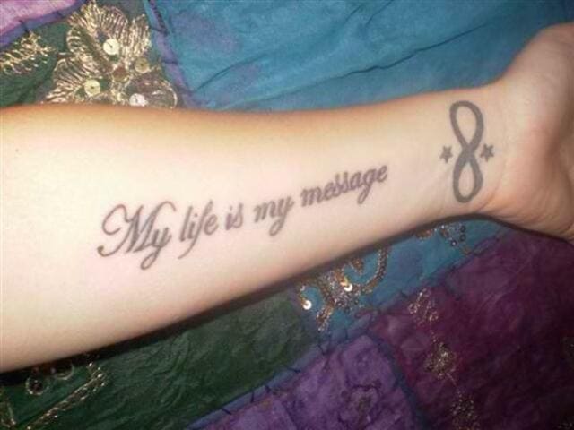 My life is my message. (La mia vita è il mio messaggio.)
