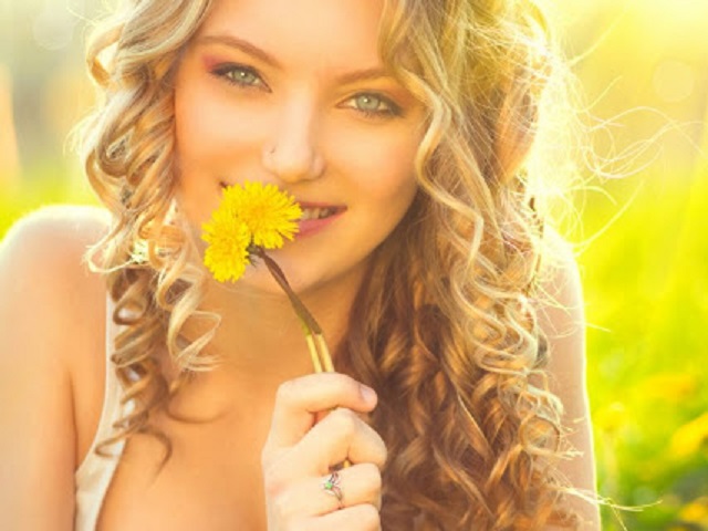 immagini sorriso di donna