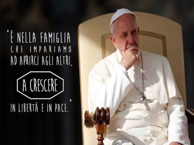 È nella famiglia che impariamo ad aprirci agli altri. A crescere in libertà e in pace.