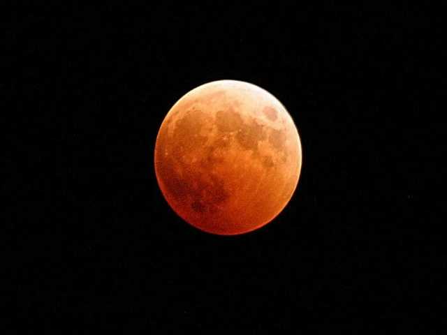 luna rossa