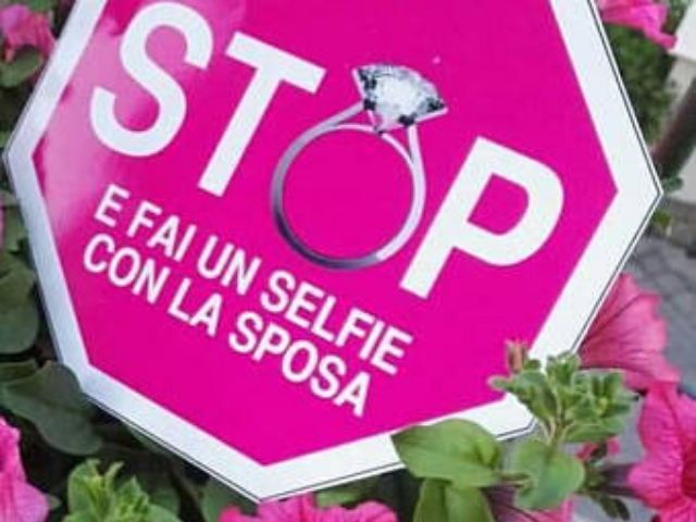 Stop e fai un selfie con la sposa