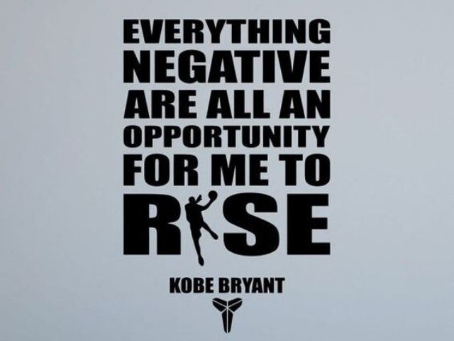 Everything negative are all an opportunity for me to rise (Tutte le cose negative sono un'opportunità per me di splendere)