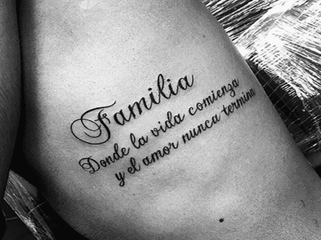 Familia donde la vida comienza y el amore nunca tiermina.(Famiglia: dove la vita comincia e l'amore non finisce mai).