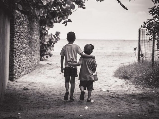 frasi che fanno riflettere sull'amicizia
