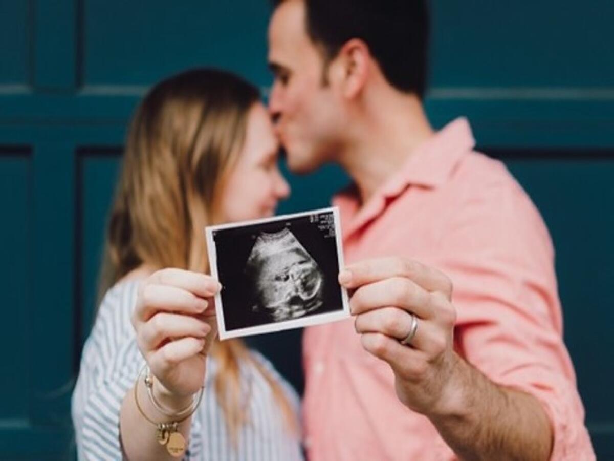 Auguri per la gravidanza: 115 frasi da dedicare alla futura mamma - 