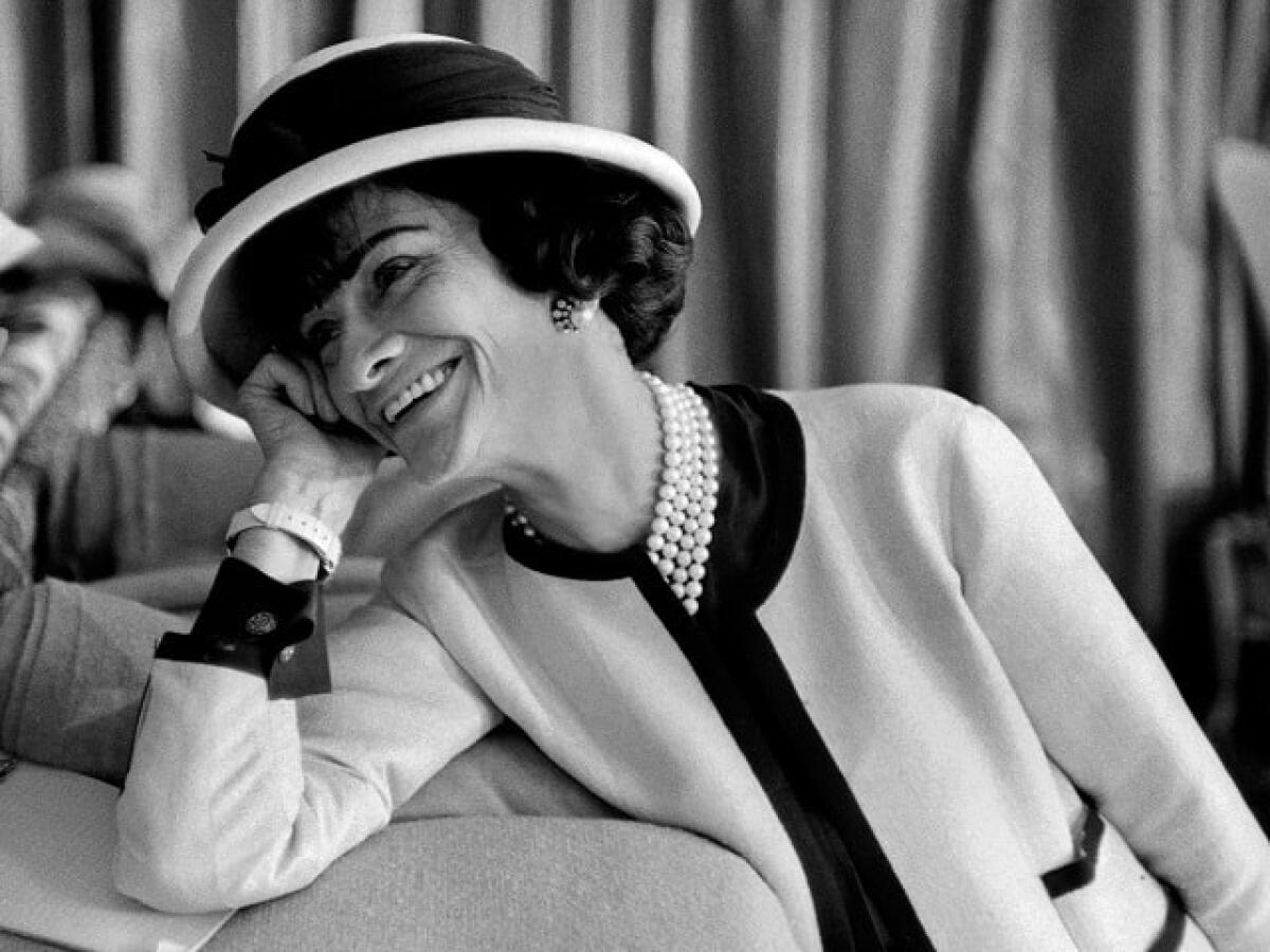 Coco Chanel, frasi e immagini: 110 citazioni della famosa stilista - 