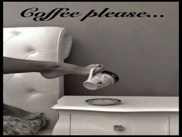 Coffee please... (Caffè per favore...)