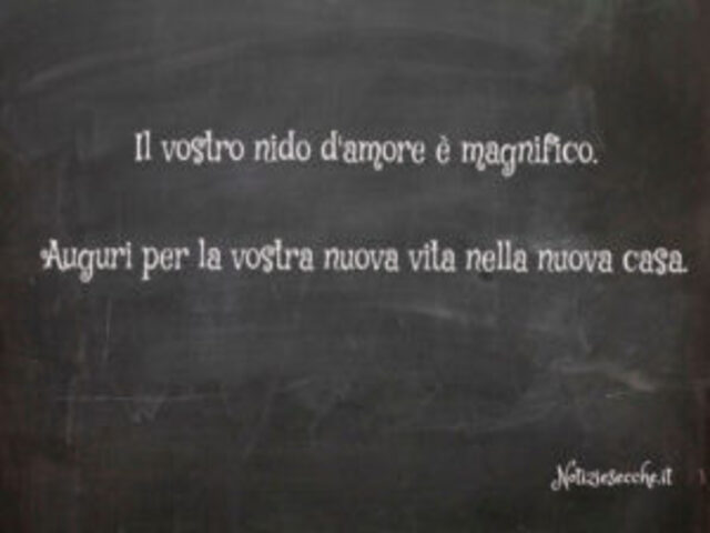 Il vostro nido d'amore è magnifico. Auguri per la vostra nuova vita nella nuova casa.