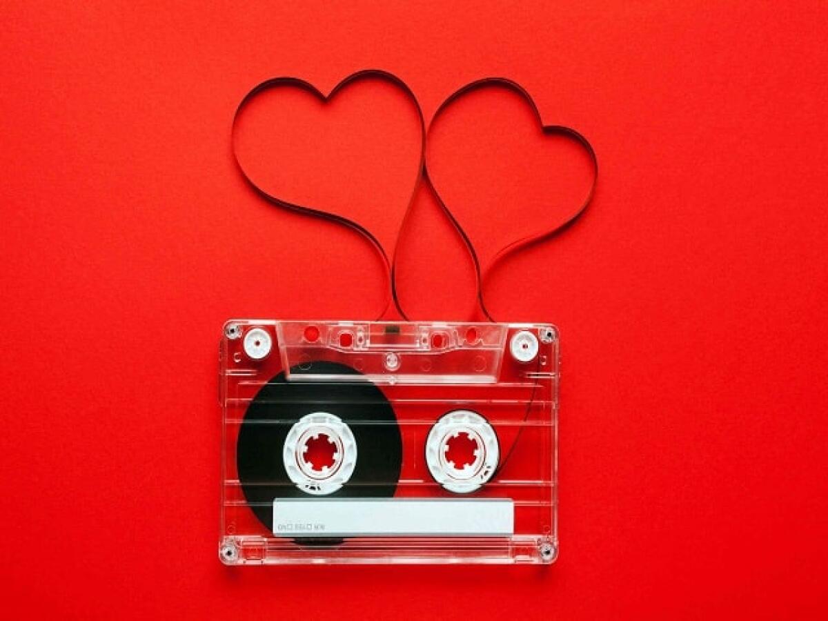 Frasi di canzoni d'amore: 120 pensieri da dedicare a chi ami - 