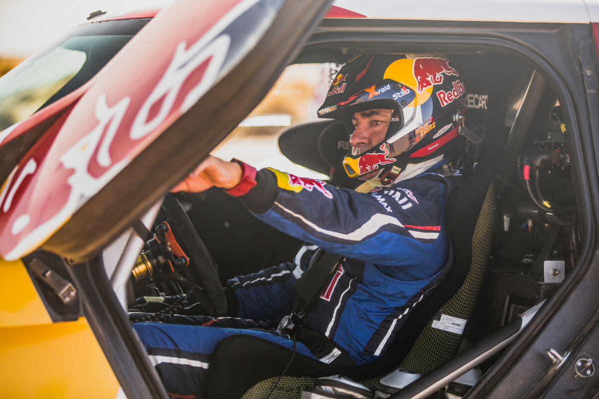 Dakar 2021 - Sainz e Mini avanti tutta - 