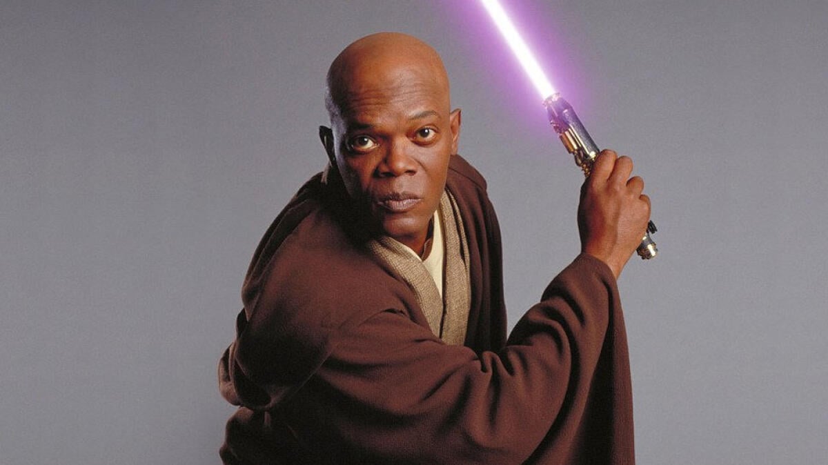 In sviluppo una serie su Mace Windu con Samuel L. Jackson - Mace Windu, interpretato da Samuel L. Jackson.
Da: nerdist