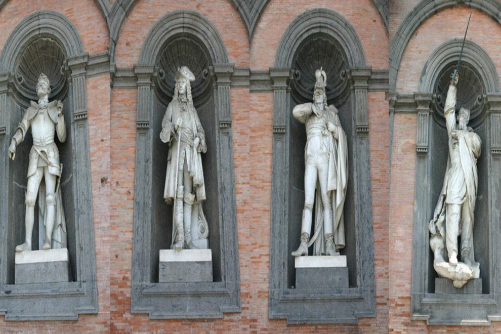 piazza plebiscito foto