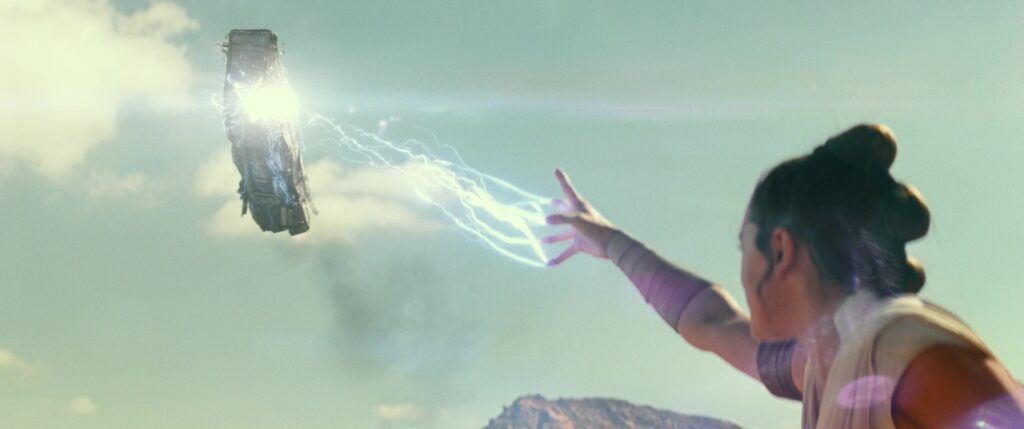 In L'ascesa di Skywalker, Rey usa il lato oscuro e provoca i fulmini di forza