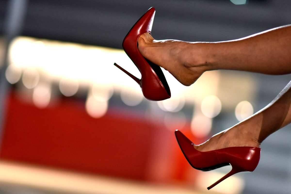 Tacchi alti: nati per essere usati dagli uomini - 