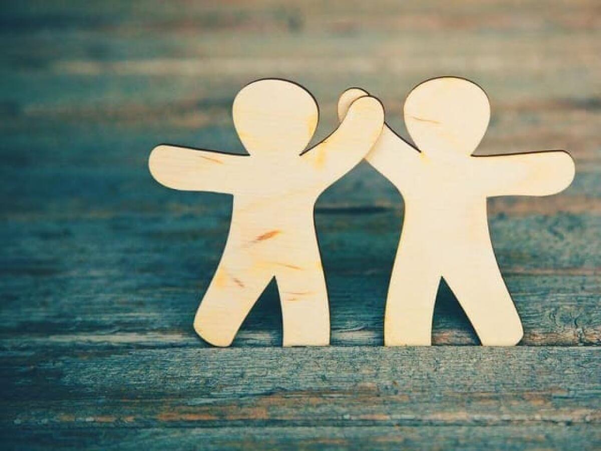 Lettera a un'amica o amico: 50 modi per dire grazie o festeggiare una persona cara - 