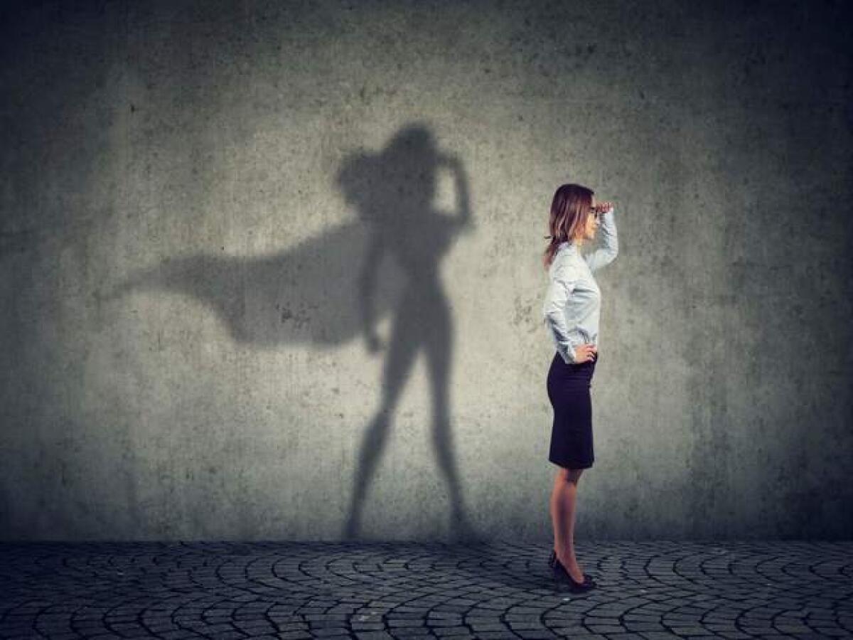 Frasi sulle donne forti: 131 citazioni, immagini e video da dedicare a colei che non si arrende mai - 