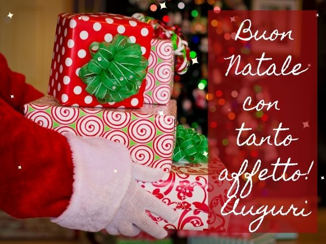 Buon Natale con tanto affetto! Auguri.