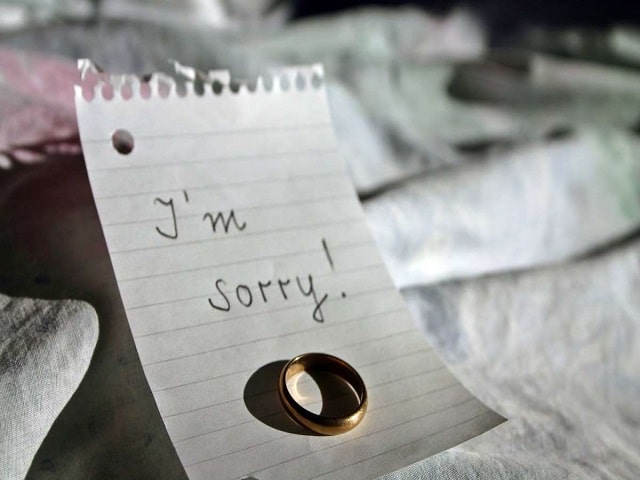 I'm sorry.(Mi dispiace.)