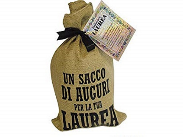 Un sacco di auguri per la tua laurea