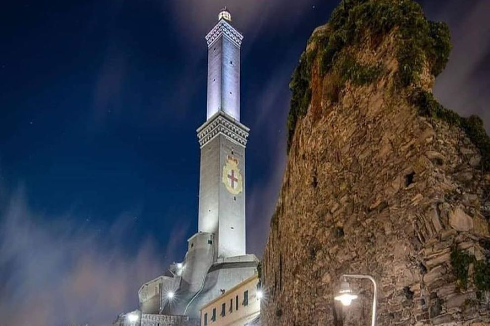 cosa rappresenta la lanterna di genova