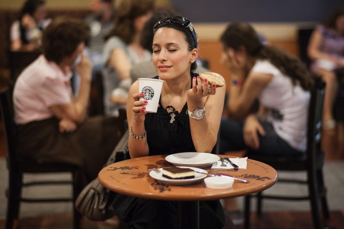 Da Brooklyn a CEO di Starbucks: la storia di Howard Schultz - 